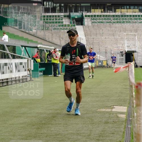 13.09.2026 - 21. swb-Marathon Bremen Michael Burmester http://msf.ph/oto/10432073 13.09.2026 12:28:37 Laufen im Stadion 103, 358, 420, 547, 553, 574, 649, 719, 858, 934, 959, 1161, 1253, 1256, 1352, 1391, 1428, 1525, 1724, 1783, 1917, 2032, 3662, 4264, 149, 447, 814, 968, 1187, 1313, 1544, 2044, 2143 meine-sportfotos.de