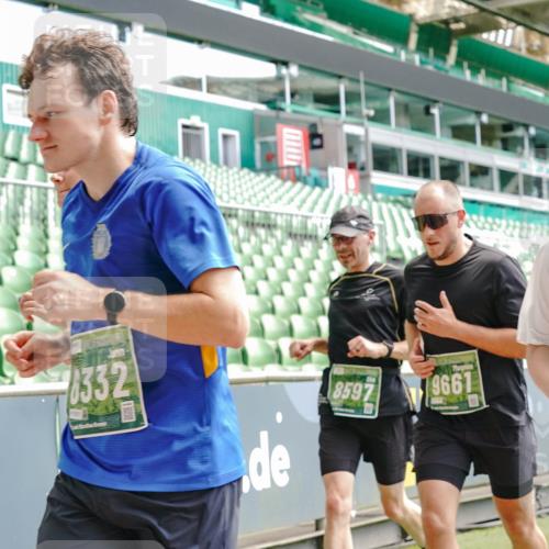 13.09.2026 - 21. swb-Marathon Bremen Michael Burmester http://msf.ph/oto/10432090 13.09.2026 13:04:32 Laufen im Stadion 178, 209, 210, 323, 488, 534, 536, 565, 596, 647, 725, 762, 881, 940, 1014, 1073, 1239, 1243, 1307, 1343, 1373, 1456, 1458, 1479, 1627, 1649, 1653, 1656, 1687, 1771, 1780, 1914, 1932, 1941, 2023, 2089, 2126, 2223, 2369, 2430, 2434, 2452, 2602, 2625, 2723, 2742, 2764, 2851, 2867, 2872, 2891, 2910, 2919, 2934, 2957, 2959, 2977, 2985, 3028, 3030, 3135, 3217, 3320, 3343, 3360, 3402, 3419, 3425, 3454, 3510, 3521, 3579, 3597, 3618, 3796, 3846, 3859, 3909, 242 meine-sportfotos.de