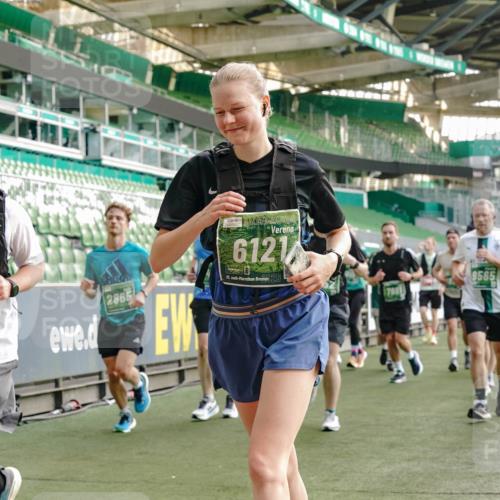 13.09.2026 - 21. swb-Marathon Bremen Michael Burmester http://msf.ph/oto/10432093 13.09.2026 13:29:26 Laufen im Stadion 111, 171, 220, 405, 422, 476, 478, 685, 729, 754, 767, 829, 986, 1079, 1217, 1220, 1242, 1270, 1298, 1325, 1384, 1615, 1633, 1634, 1741, 1777, 1810, 1811, 1886, 1983, 2238, 2263, 2326, 2365, 2436, 2449, 2472, 2546, 2574, 2593, 2615, 2738, 2740, 2743, 2830, 2862, 2868, 2924, 2991, 3020, 3053, 3061, 3129, 3154, 3238, 3274, 3286, 3321, 3361, 3563, 3589, 3594, 3595, 3605, 3678, 3694, 3755, 3758, 3798, 3826, 3853, 3898, 3929, 3953, 3965, 3971, 3987, 4011, 4056, 4108, 4238 meine-sportfotos.de