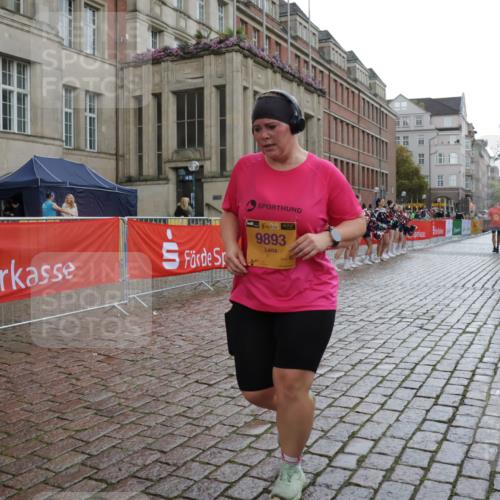13.09.2026 - Kiel Lauf Yannick Fuchs http://msf.ph/oto/10432138 13.09.2026 11:19:35 Ziel 422, 3505, 4407, 10581, 10951, 8735, 9103, 9893, 11388, 562, 3854, 4035, 9893, 10057, 11039 meine-sportfotos.de