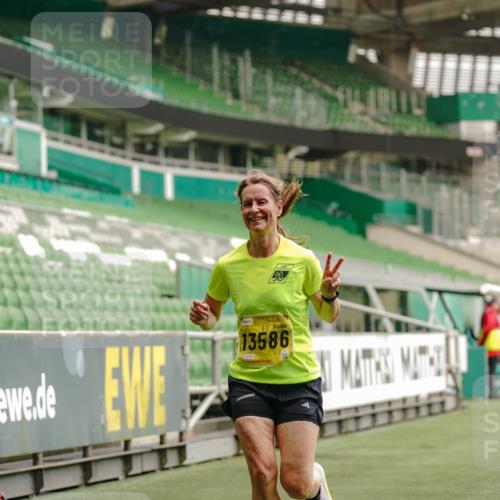 13.09.2026 - 21. swb-Marathon Bremen Michael Burmester http://msf.ph/oto/10432294 13.09.2026 10:23:39 Laufen im Stadion 10235, 10302, 10341, 10441, 10520, 10575, 10592, 10618, 10782, 10926, 10972, 11042, 11127, 11143, 11198, 11201, 11227, 11338, 11373, 11426, 11454, 11628, 11713, 11721, 11779, 11895, 11903, 12003, 12053, 12144, 12209, 12246, 12339, 12370, 12395, 12404, 12442, 12468, 12469, 12477, 12538, 13507, 13513, 13519, 13520, 13539, 13553, 13556, 13563, 13566, 13580, 13584, 13586, 13587, 13616, 13641, 13642, 10366, 10475, 11481, 11652, 13530, 13541 meine-sportfotos.de