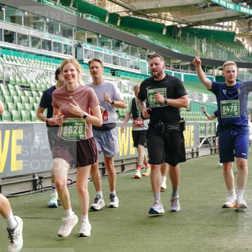 13.09.2026 - 21. swb-Marathon Bremen Michael Burmester http://msf.ph/oto/10432308 13.09.2026 13:29:35 Laufen im Stadion 171, 220, 297, 405, 422, 476, 685, 729, 754, 767, 986, 1079, 1217, 1242, 1270, 1298, 1325, 1384, 1615, 1633, 1634, 1741, 1777, 1810, 1811, 1886, 1983, 2238, 2249, 2263, 2326, 2365, 2436, 2449, 2472, 2546, 2574, 2593, 2615, 2738, 2740, 2743, 2830, 2862, 2868, 2924, 2991, 3020, 3053, 3061, 3129, 3154, 3227, 3238, 3274, 3286, 3321, 3361, 3563, 3589, 3594, 3595, 3605, 3678, 3694, 3755, 3758, 3798, 3826, 3853, 3898, 3929, 3953, 3965, 3971, 3987, 4011, 4056, 4108, 4238 meine-sportfotos.de
