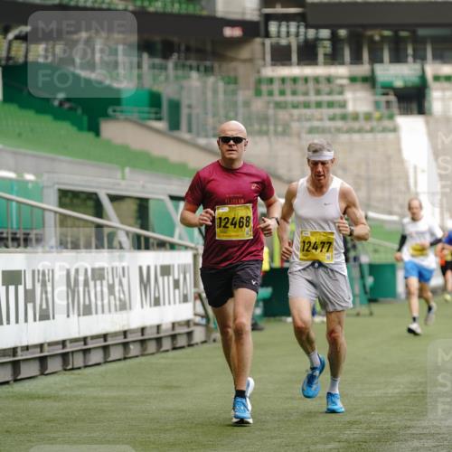 13.09.2026 - 21. swb-Marathon Bremen Michael Burmester http://msf.ph/oto/10432411 13.09.2026 10:23:45 Laufen im Stadion 10235, 10341, 10441, 10520, 10575, 10592, 10618, 10782, 10972, 11042, 11127, 11143, 11198, 11201, 11227, 11338, 11373, 11426, 11454, 11628, 11713, 11721, 11779, 11895, 11903, 12003, 12053, 12144, 12209, 12246, 12339, 12370, 12395, 12404, 12442, 12468, 12469, 12477, 12525, 12538, 13507, 13513, 13519, 13520, 13539, 13553, 13556, 13563, 13566, 13580, 13584, 13585, 13586, 13616, 13641, 13642, 10366, 10475, 11481, 13530, 13541 meine-sportfotos.de