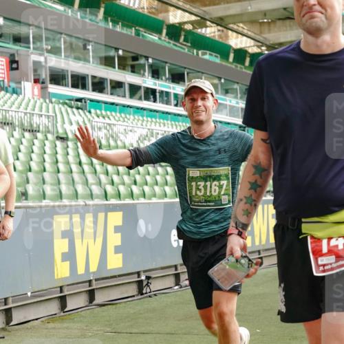 13.09.2026 - 21. swb-Marathon Bremen Michael Burmester http://msf.ph/oto/10432451 13.09.2026 13:29:42 Laufen im Stadion 171, 220, 297, 405, 422, 476, 685, 729, 754, 767, 986, 1079, 1217, 1242, 1270, 1298, 1325, 1384, 1615, 1633, 1634, 1741, 1777, 1810, 1811, 1886, 1983, 2238, 2242, 2249, 2263, 2326, 2365, 2436, 2449, 2472, 2546, 2574, 2593, 2615, 2738, 2740, 2743, 2830, 2862, 2868, 2869, 2871, 2924, 2991, 3020, 3053, 3061, 3129, 3154, 3227, 3238, 3274, 3286, 3321, 3361, 3563, 3589, 3594, 3595, 3605, 3678, 3694, 3755, 3758, 3798, 3826, 3853, 3898, 3929, 3953, 3965, 3971, 3987, 4011, 4056, 4108 meine-sportfotos.de