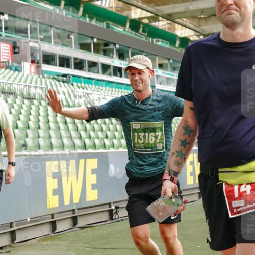13.09.2026 - 21. swb-Marathon Bremen Michael Burmester http://msf.ph/oto/10432454 13.09.2026 13:29:42 Laufen im Stadion 171, 220, 297, 405, 422, 476, 685, 729, 754, 767, 986, 1079, 1217, 1242, 1270, 1298, 1325, 1384, 1615, 1633, 1634, 1741, 1777, 1810, 1811, 1886, 1983, 2238, 2242, 2249, 2263, 2326, 2365, 2436, 2449, 2472, 2546, 2574, 2593, 2615, 2738, 2740, 2743, 2830, 2862, 2868, 2869, 2871, 2924, 2991, 3020, 3053, 3061, 3129, 3154, 3227, 3238, 3274, 3286, 3321, 3361, 3563, 3589, 3594, 3595, 3605, 3678, 3694, 3755, 3758, 3798, 3826, 3853, 3898, 3929, 3953, 3965, 3971, 3987, 4011, 4056, 4108 meine-sportfotos.de