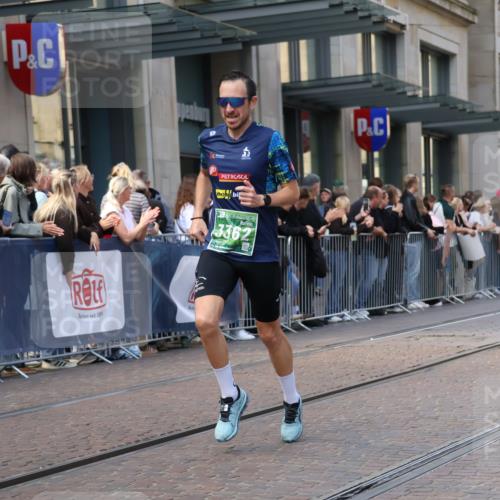 13.09.2026 - 21. swb-Marathon Bremen Strokosch-Dieckow http://msf.ph/oto/10432455 13.09.2026 13:12:03 Ziel 899, 1517, 2447, 2480, 3362, 3830, 4560, 5416, 5940, 6107, 6739, 7328, 7521, 8981, 13013, 493, 826, 863, 2444, 2447, 2820, 3336, 3703, 4283, 4368, 4651, 4698, 5521, 5585, 5893, 6668, 6739, 7621, 8996, 9398, 13055 meine-sportfotos.de