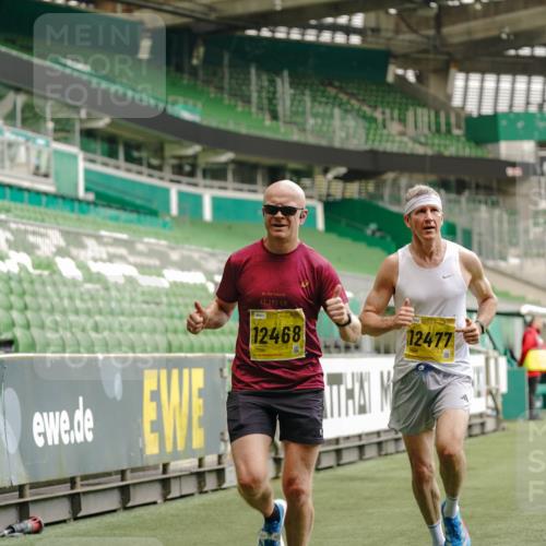 13.09.2026 - 21. swb-Marathon Bremen Michael Burmester http://msf.ph/oto/10432472 13.09.2026 10:23:47 Laufen im Stadion 10235, 10341, 10441, 10520, 10575, 10592, 10618, 10782, 10972, 11042, 11127, 11143, 11198, 11201, 11227, 11338, 11373, 11426, 11628, 11713, 11721, 11779, 11826, 11895, 11903, 12003, 12053, 12144, 12209, 12246, 12339, 12370, 12395, 12404, 12442, 12468, 12469, 12477, 12525, 12538, 13507, 13513, 13519, 13520, 13539, 13553, 13556, 13563, 13566, 13580, 13584, 13585, 13586, 13616, 13641, 13642, 10366, 10475, 11481, 13530, 13541 meine-sportfotos.de