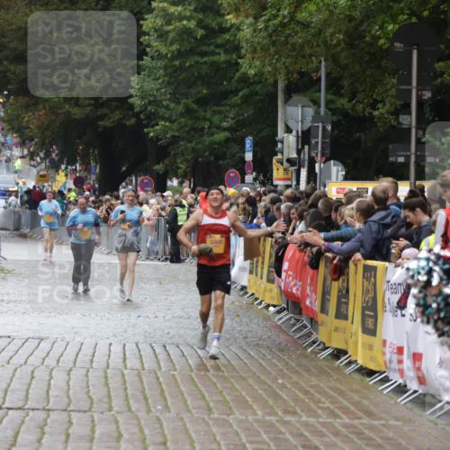 13.09.2026 - Kiel Lauf Yannick Fuchs http://msf.ph/oto/10432481 13.09.2026 11:22:30 Ziel 1305, 5917, 7737 meine-sportfotos.de