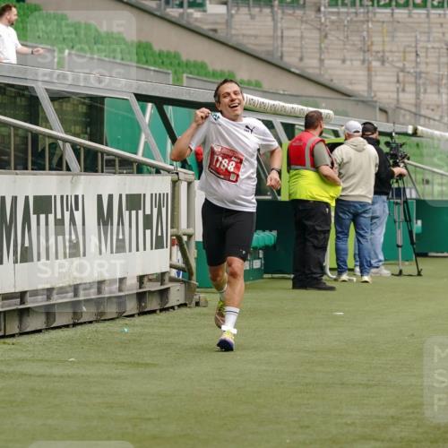 13.09.2026 - 21. swb-Marathon Bremen Michael Burmester http://msf.ph/oto/10432482 13.09.2026 12:30:04 Laufen im Stadion 314, 520, 547, 719, 858, 934, 959, 1168, 1214, 1428, 1453, 5212, 6485, 103, 206, 238, 322, 447, 841, 875, 968, 1187, 1840, 2032, 2044, 2143 meine-sportfotos.de