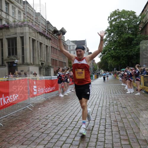 13.09.2026 - Kiel Lauf Yannick Fuchs http://msf.ph/oto/10432545 13.09.2026 11:22:48 Ziel 1305, 5917, 7737 meine-sportfotos.de