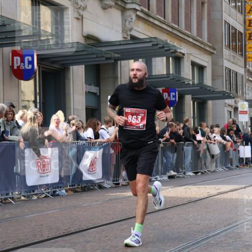 13.09.2026 - 21. swb-Marathon Bremen Strokosch-Dieckow http://msf.ph/oto/10432564 13.09.2026 13:12:07 Ziel 899, 1517, 2362, 2480, 3054, 3362, 3830, 4560, 4879, 5416, 6107, 6796, 7328, 7521, 8981, 9803, 13013, 493, 826, 863, 2444, 2447, 2820, 3336, 3703, 4283, 4368, 4698, 5521, 5893, 5940, 6668, 6739, 7621, 8996, 9398 meine-sportfotos.de