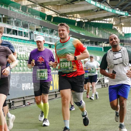 13.09.2026 - 21. swb-Marathon Bremen Michael Burmester http://msf.ph/oto/10432631 13.09.2026 13:29:49 Laufen im Stadion 171, 220, 297, 405, 422, 476, 685, 729, 754, 767, 986, 1079, 1217, 1242, 1270, 1298, 1325, 1384, 1615, 1633, 1634, 1741, 1777, 1810, 1811, 1886, 1983, 2238, 2242, 2249, 2263, 2326, 2365, 2436, 2449, 2472, 2546, 2574, 2593, 2615, 2738, 2740, 2743, 2830, 2862, 2868, 2869, 2871, 2924, 2991, 2994, 3020, 3053, 3061, 3129, 3154, 3227, 3238, 3274, 3286, 3321, 3361, 3563, 3594, 3595, 3605, 3678, 3694, 3755, 3758, 3798, 3853, 3876, 3898, 3929, 3953, 3965, 3971, 3987, 4011, 4056, 4108 meine-sportfotos.de