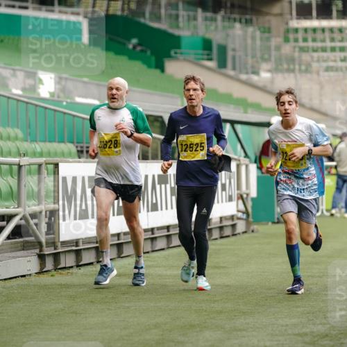 13.09.2026 - 21. swb-Marathon Bremen Michael Burmester http://msf.ph/oto/10432695 13.09.2026 10:24:00 Laufen im Stadion 10235, 10328, 10337, 10341, 10441, 10520, 10575, 10592, 10618, 10632, 10782, 10972, 11042, 11127, 11143, 11198, 11201, 11227, 11373, 11426, 11442, 11527, 11628, 11630, 11632, 11713, 11721, 11779, 11826, 11895, 11903, 12053, 12144, 12209, 12246, 12281, 12339, 12370, 12395, 12404, 12406, 12442, 12468, 12469, 12477, 12525, 13513, 13519, 13520, 13556, 13563, 13566, 13580, 13585, 13586, 13616, 13641, 13642, 10366, 13530 meine-sportfotos.de