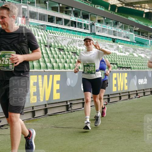 13.09.2026 - 21. swb-Marathon Bremen Michael Burmester http://msf.ph/oto/10432698 13.09.2026 13:29:51 Laufen im Stadion 171, 220, 297, 405, 422, 476, 685, 729, 754, 767, 986, 1079, 1217, 1242, 1270, 1298, 1325, 1384, 1615, 1633, 1634, 1741, 1777, 1810, 1811, 1886, 1983, 2238, 2242, 2249, 2263, 2326, 2365, 2436, 2449, 2472, 2546, 2593, 2615, 2738, 2740, 2743, 2830, 2862, 2868, 2869, 2871, 2924, 2991, 2994, 3020, 3053, 3061, 3129, 3154, 3227, 3238, 3274, 3286, 3321, 3361, 3563, 3594, 3595, 3605, 3678, 3694, 3755, 3758, 3798, 3853, 3876, 3898, 3929, 3953, 3965, 3971, 3987, 4011, 4056 meine-sportfotos.de