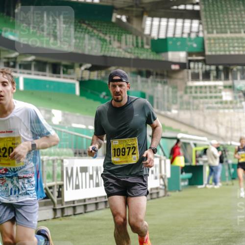 13.09.2026 - 21. swb-Marathon Bremen Michael Burmester http://msf.ph/oto/10432750 13.09.2026 10:24:03 Laufen im Stadion 10235, 10328, 10337, 10341, 10441, 10520, 10575, 10592, 10593, 10618, 10632, 10775, 10782, 10972, 11042, 11127, 11143, 11198, 11201, 11227, 11373, 11426, 11442, 11527, 11607, 11628, 11630, 11632, 11704, 11713, 11721, 11779, 11826, 11895, 11903, 12053, 12144, 12209, 12246, 12281, 12339, 12370, 12395, 12404, 12406, 12426, 12442, 12468, 12469, 12477, 12525, 13513, 13519, 13520, 13556, 13563, 13566, 13580, 13585, 13586, 13616, 13641, 13642, 10366 meine-sportfotos.de