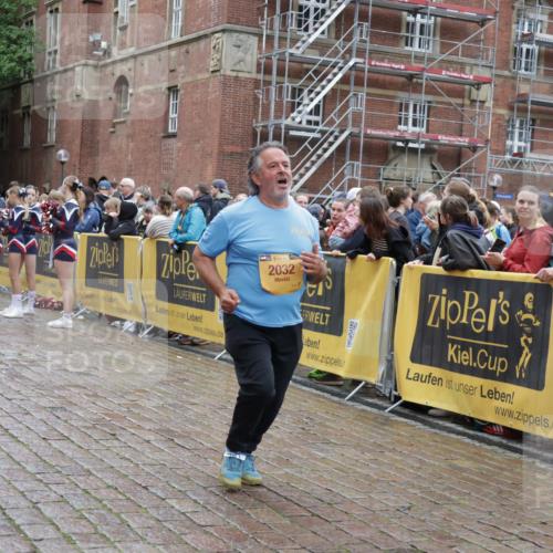 13.09.2026 - Kiel Lauf Yannick Fuchs http://msf.ph/oto/10432782 13.09.2026 11:24:40 Ziel 1723, 2032, 7693, 2032, 7002 meine-sportfotos.de