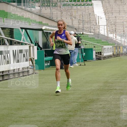 13.09.2026 - 21. swb-Marathon Bremen Michael Burmester http://msf.ph/oto/10432783 13.09.2026 12:30:52 Laufen im Stadion 314, 417, 520, 573, 1168, 1214, 1357, 1453, 1639, 4474, 5212, 6485, 6507, 8285, 103, 206, 238, 322, 358, 420, 553, 574, 841, 1161, 1253, 1256, 1352, 1525, 1724, 1783, 1917, 2032, 3662, 4264 meine-sportfotos.de