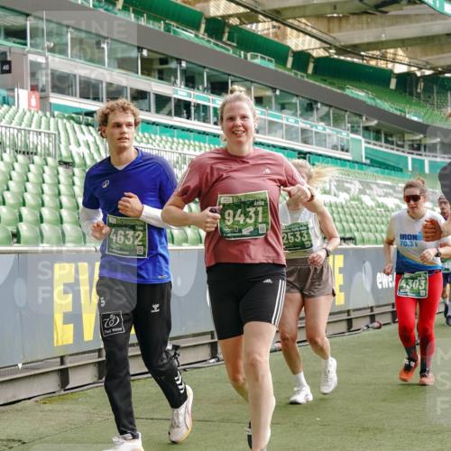13.09.2026 - 21. swb-Marathon Bremen Michael Burmester http://msf.ph/oto/10432842 13.09.2026 13:29:58 Laufen im Stadion 171, 220, 297, 405, 422, 476, 685, 729, 754, 767, 806, 986, 1079, 1217, 1242, 1270, 1384, 1615, 1633, 1634, 1777, 1810, 1811, 1886, 1983, 2238, 2242, 2249, 2263, 2326, 2365, 2436, 2449, 2546, 2593, 2615, 2637, 2738, 2740, 2830, 2862, 2868, 2869, 2871, 2918, 2924, 2991, 2994, 3020, 3053, 3129, 3154, 3227, 3238, 3274, 3286, 3321, 3361, 3563, 3594, 3595, 3605, 3678, 3755, 3758, 3798, 3876, 3898, 3929, 3953, 3965, 3971, 3987, 4011, 4056 meine-sportfotos.de
