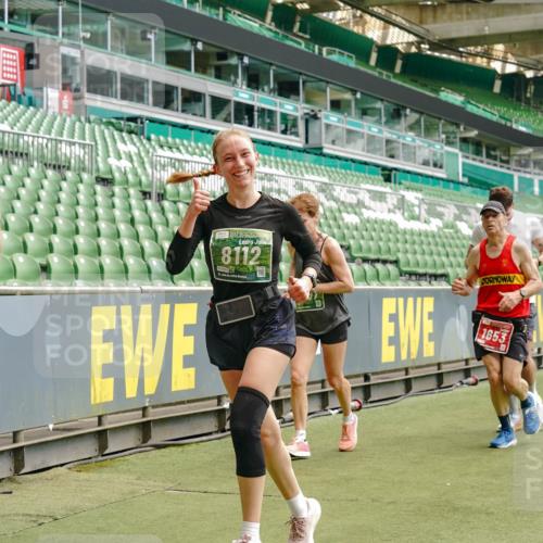 13.09.2026 - 21. swb-Marathon Bremen Michael Burmester http://msf.ph/oto/10432847 13.09.2026 13:04:46 Laufen im Stadion 178, 209, 210, 244, 323, 488, 534, 536, 565, 596, 647, 725, 881, 900, 1073, 1239, 1243, 1307, 1308, 1343, 1373, 1456, 1458, 1479, 1627, 1649, 1653, 1656, 1687, 1771, 1780, 1914, 1932, 1941, 2023, 2089, 2126, 2223, 2241, 2301, 2369, 2430, 2434, 2452, 2602, 2625, 2723, 2742, 2764, 2851, 2867, 2872, 2891, 2910, 2919, 2934, 2957, 2959, 2977, 2985, 3028, 3030, 3217, 3278, 3320, 3343, 3402, 3419, 3425, 3444, 3454, 3485, 3510, 3521, 3579, 3597, 3618, 3796, 3846, 3859, 3909, 242 meine-sportfotos.de
