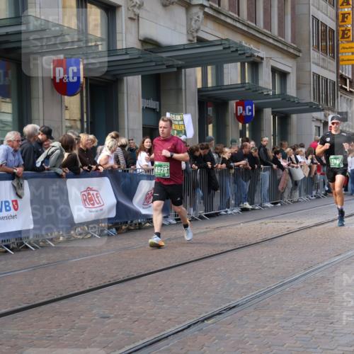 13.09.2026 - 21. swb-Marathon Bremen Strokosch-Dieckow http://msf.ph/oto/10432909 13.09.2026 13:12:27 Ziel 1513, 2350, 2362, 2442, 2801, 3054, 3988, 4605, 4879, 5379, 5416, 5965, 6796, 8029, 8798, 9775, 9803, 13106, 899, 1517, 2447, 2480, 3362, 3830, 4560, 5940, 6107, 6739, 7328, 7521, 8981, 13013 meine-sportfotos.de