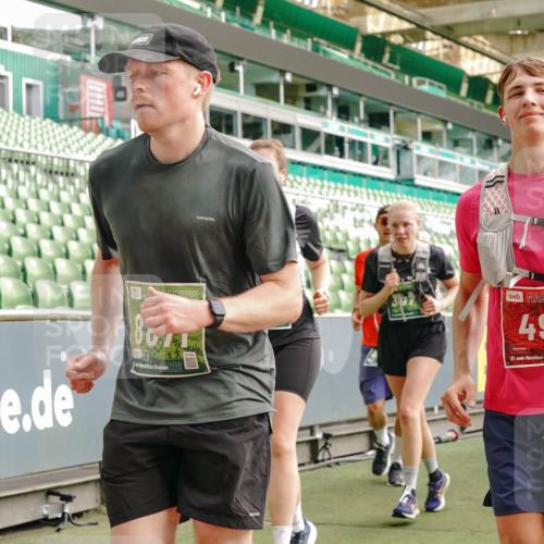 13.09.2026 - 21. swb-Marathon Bremen Michael Burmester http://msf.ph/oto/10432926 13.09.2026 13:30:01 Laufen im Stadion 171, 220, 297, 405, 422, 476, 639, 685, 729, 754, 767, 806, 986, 1079, 1217, 1242, 1270, 1384, 1615, 1633, 1634, 1777, 1810, 1811, 1886, 1983, 2216, 2238, 2242, 2249, 2263, 2326, 2365, 2436, 2449, 2546, 2593, 2615, 2637, 2719, 2738, 2740, 2830, 2862, 2868, 2869, 2871, 2918, 2924, 2991, 2994, 3020, 3053, 3101, 3129, 3227, 3238, 3274, 3286, 3321, 3361, 3563, 3594, 3595, 3605, 3678, 3755, 3758, 3798, 3876, 3898, 3929, 3953, 3965, 3971, 3987, 4011, 4056 meine-sportfotos.de