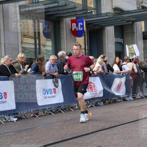 13.09.2026 - 21. swb-Marathon Bremen Strokosch-Dieckow http://msf.ph/oto/10432933 13.09.2026 13:12:27 Ziel 1513, 2350, 2362, 2442, 2801, 3054, 3988, 4605, 4879, 5379, 5416, 5965, 6796, 8029, 8798, 9775, 9803, 13106, 899, 1517, 2447, 2480, 3362, 3830, 4560, 5940, 6107, 6739, 7328, 7521, 8981, 13013 meine-sportfotos.de