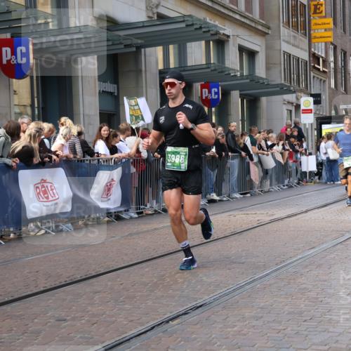 13.09.2026 - 21. swb-Marathon Bremen Strokosch-Dieckow http://msf.ph/oto/10432956 13.09.2026 13:12:29 Ziel 1513, 2350, 2362, 2442, 2801, 2858, 3054, 3988, 4605, 4879, 5379, 5965, 6796, 8029, 8798, 9775, 9803, 13106, 13140, 899, 1517, 2480, 3362, 3830, 4560, 5416, 5940, 6107, 6796, 7328, 7521, 8981, 13013 meine-sportfotos.de