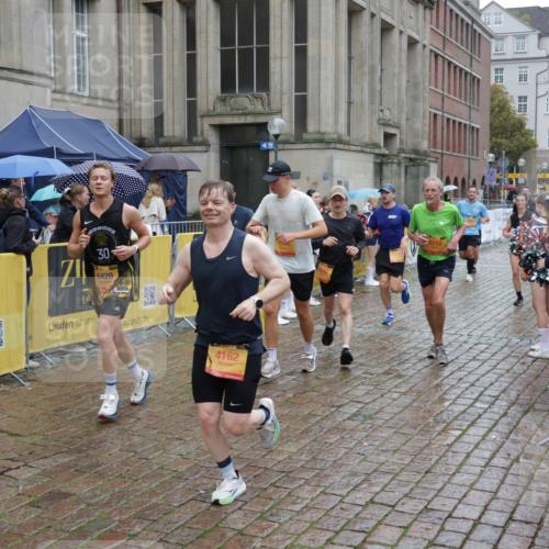 13.09.2026 - Kiel Lauf Yannick Fuchs http://msf.ph/oto/10432972 13.09.2026 11:41:28 Ziel 2430, 3629, 5774, 6895, 7247 meine-sportfotos.de