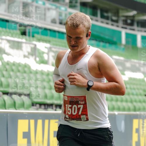 13.09.2026 - 21. swb-Marathon Bremen Michael Burmester http://msf.ph/oto/10432973 13.09.2026 12:31:44 Laufen im Stadion 417, 482, 573, 668, 943, 1020, 1126, 1168, 1357, 1507, 1639, 2100, 4474, 5212, 6485, 6507, 8044, 8285, 103, 358, 420, 553, 574, 649, 719, 959, 1161, 1253, 1256, 1352, 1391, 1428, 1525, 1724, 1783, 1917, 2032, 3662, 4264 meine-sportfotos.de