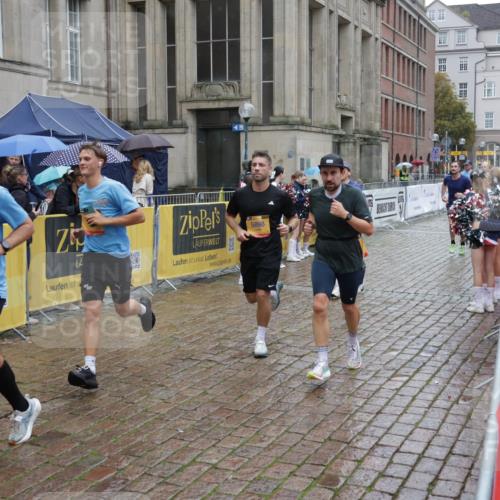 13.09.2026 - Kiel Lauf Yannick Fuchs http://msf.ph/oto/10433010 13.09.2026 11:41:33 Ziel 2430, 3629, 5774, 6895, 7247 meine-sportfotos.de