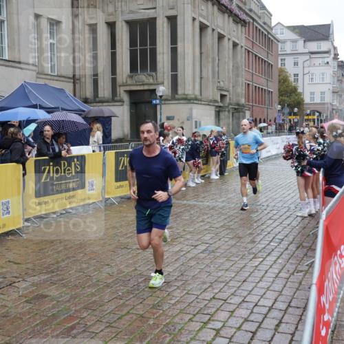 13.09.2026 - Kiel Lauf Yannick Fuchs http://msf.ph/oto/10433034 13.09.2026 11:41:36 Ziel 2430, 3629, 5774, 6895, 7247 meine-sportfotos.de