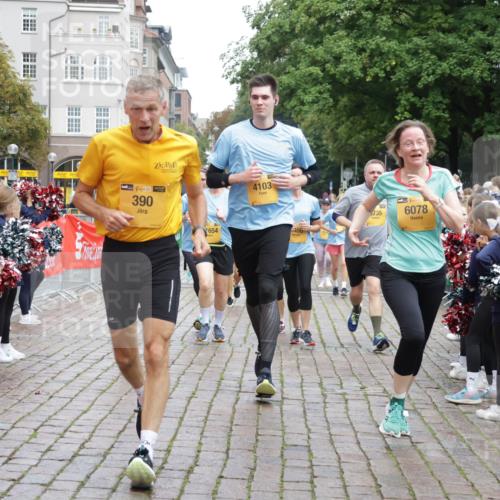 13.09.2026 - Kiel Lauf Yannick Fuchs http://msf.ph/oto/10433082 13.09.2026 09:47:47 Ziel 390, 466, 1743, 3735, 4011, 4103, 4365, 4400, 4460, 4479, 4952, 5215, 6078, 8096, 8833, 9528, 9697, 10823, 11396, 11654, 12099, 466, 544, 591, 1235, 1324, 2587, 2870, 3192, 3373, 3629, 4011, 4480, 5167, 5517, 6072, 6575, 6639, 6696, 7767, 8231, 8503, 8524, 8540, 8777, 8833, 9634, 9936, 10076, 10555, 10789, 12635, 122, 218, 366, 1227, 1713, 2241, 2755, 3812, 4225, 4288, 4467, 4710, 6242, 6809, 6942, 7258, 9694, 12007, 12167, 12393, 1235, 2587, 5167, 7461, 8524, 9091, 10076 meine-sportfotos.de