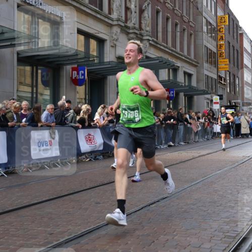 13.09.2026 - 21. swb-Marathon Bremen Strokosch-Dieckow http://msf.ph/oto/10433116 13.09.2026 13:12:34 Ziel 868, 1513, 2350, 2442, 2559, 2801, 2858, 3988, 4605, 5379, 5965, 6349, 8029, 8419, 8798, 9217, 9775, 13106, 13140, 899, 1517, 2362, 2480, 3054, 3362, 3830, 4560, 4879, 5416, 6107, 6796, 7328, 7521, 8981, 9803 meine-sportfotos.de