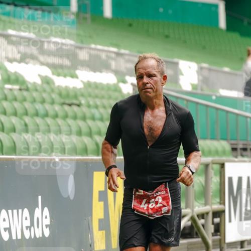 13.09.2026 - 21. swb-Marathon Bremen Michael Burmester http://msf.ph/oto/10433198 13.09.2026 12:32:11 Laufen im Stadion 417, 482, 573, 668, 943, 1020, 1126, 1357, 1507, 1606, 1629, 1639, 2100, 4474, 6507, 8044, 8285, 358, 420, 520, 547, 553, 574, 649, 719, 858, 934, 959, 1161, 1253, 1256, 1391, 1428, 1525, 1724, 1783, 1917, 3662, 4264 meine-sportfotos.de
