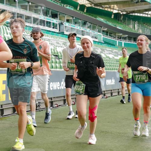 13.09.2026 - 21. swb-Marathon Bremen Michael Burmester http://msf.ph/oto/10433211 13.09.2026 13:30:14 Laufen im Stadion 122, 171, 224, 297, 405, 422, 476, 639, 685, 729, 754, 767, 806, 986, 1114, 1217, 1242, 1270, 1384, 1529, 1615, 1633, 1634, 1810, 1811, 1886, 1983, 2216, 2238, 2242, 2249, 2263, 2326, 2368, 2372, 2436, 2449, 2546, 2615, 2629, 2637, 2643, 2719, 2738, 2740, 2830, 2862, 2868, 2869, 2871, 2918, 2924, 2991, 2994, 3020, 3053, 3101, 3129, 3227, 3238, 3274, 3286, 3321, 3361, 3401, 3563, 3594, 3605, 3678, 3755, 3758, 3873, 3876, 3898, 3929, 3953, 3965, 3971, 4011, 4056 meine-sportfotos.de