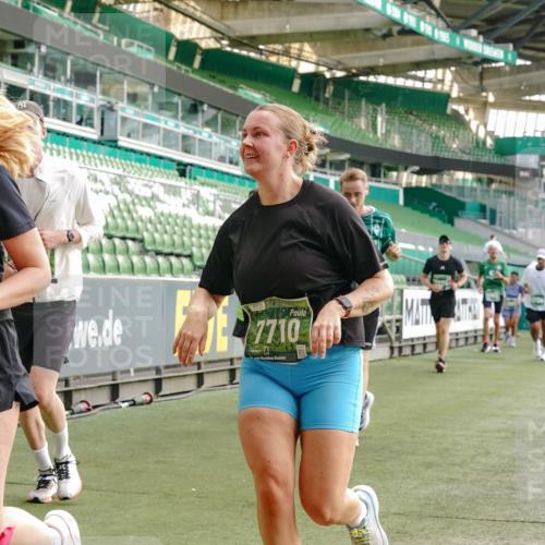 13.09.2026 - 21. swb-Marathon Bremen Michael Burmester http://msf.ph/oto/10433242 13.09.2026 13:30:15 Laufen im Stadion 122, 171, 224, 297, 405, 422, 476, 639, 685, 729, 754, 767, 806, 986, 1114, 1217, 1242, 1270, 1384, 1529, 1615, 1633, 1634, 1810, 1811, 1886, 1983, 2216, 2238, 2242, 2249, 2263, 2326, 2368, 2372, 2436, 2449, 2546, 2615, 2629, 2637, 2643, 2719, 2738, 2740, 2830, 2862, 2868, 2869, 2871, 2918, 2924, 2991, 2994, 3020, 3053, 3101, 3129, 3227, 3238, 3274, 3286, 3321, 3361, 3401, 3563, 3594, 3605, 3678, 3755, 3758, 3873, 3876, 3898, 3929, 3953, 3965, 3971, 4011, 4056 meine-sportfotos.de