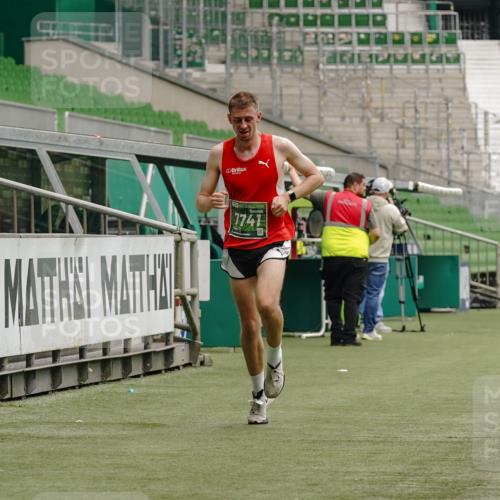 13.09.2026 - 21. swb-Marathon Bremen Michael Burmester http://msf.ph/oto/10433254 13.09.2026 12:32:20 Laufen im Stadion 417, 482, 573, 668, 943, 1020, 1126, 1357, 1507, 1606, 1629, 1639, 2100, 4474, 6507, 8044, 8285, 314, 358, 520, 547, 553, 574, 649, 719, 858, 934, 959, 1161, 1253, 1256, 1391, 1428, 1525, 1724, 1783, 1917, 3662, 4264 meine-sportfotos.de