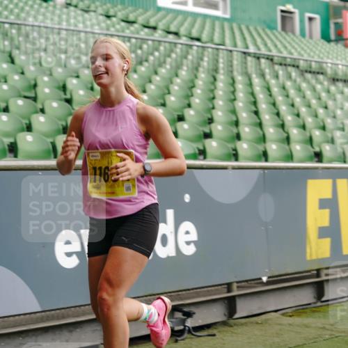 13.09.2026 - 21. swb-Marathon Bremen Michael Burmester http://msf.ph/oto/10433278 13.09.2026 10:24:28 Laufen im Stadion 10235, 10328, 10336, 10337, 10341, 10358, 10456, 10520, 10592, 10593, 10618, 10632, 10775, 10782, 10816, 10861, 10972, 11042, 11127, 11143, 11198, 11201, 11265, 11373, 11375, 11426, 11442, 11468, 11527, 11607, 11615, 11628, 11630, 11632, 11704, 11713, 11721, 11758, 11779, 11826, 11895, 11903, 11948, 12053, 12144, 12246, 12281, 12339, 12404, 12406, 12426, 12442, 12468, 12469, 12477, 12525, 13520, 13556, 13563, 13566, 13580, 13585, 13586, 13642 meine-sportfotos.de