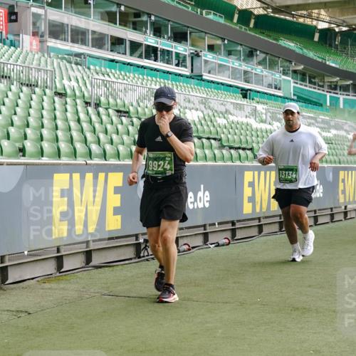 13.09.2026 - 21. swb-Marathon Bremen Michael Burmester http://msf.ph/oto/10433305 13.09.2026 13:30:21 Laufen im Stadion 122, 171, 224, 297, 405, 422, 476, 639, 685, 729, 754, 767, 806, 986, 1114, 1217, 1242, 1270, 1384, 1529, 1615, 1633, 1634, 1775, 1810, 1811, 1886, 1983, 2216, 2238, 2242, 2249, 2263, 2326, 2368, 2372, 2436, 2449, 2546, 2615, 2629, 2637, 2643, 2677, 2719, 2738, 2740, 2830, 2862, 2869, 2871, 2877, 2918, 2924, 2994, 3020, 3053, 3101, 3129, 3227, 3238, 3274, 3286, 3321, 3361, 3401, 3563, 3594, 3605, 3755, 3758, 3873, 3876, 3898, 3929, 3953, 3965, 3971, 4011, 4056 meine-sportfotos.de