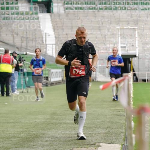 13.09.2026 - 21. swb-Marathon Bremen Michael Burmester http://msf.ph/oto/10433321 13.09.2026 12:32:28 Laufen im Stadion 417, 482, 573, 668, 943, 1020, 1126, 1507, 1606, 1629, 2100, 4474, 6507, 8044, 8285, 314, 358, 520, 547, 553, 574, 649, 719, 858, 934, 959, 1161, 1253, 1256, 1391, 1428, 1525, 1724, 1783, 3662 meine-sportfotos.de