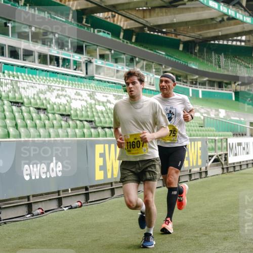 13.09.2026 - 21. swb-Marathon Bremen Michael Burmester http://msf.ph/oto/10433343 13.09.2026 10:24:29 Laufen im Stadion 10235, 10328, 10336, 10337, 10341, 10358, 10456, 10520, 10592, 10593, 10618, 10632, 10775, 10782, 10816, 10861, 10972, 11042, 11143, 11198, 11201, 11265, 11373, 11375, 11426, 11442, 11468, 11527, 11607, 11615, 11628, 11630, 11632, 11704, 11713, 11721, 11758, 11779, 11826, 11895, 11903, 11948, 12053, 12144, 12246, 12281, 12339, 12404, 12406, 12426, 12442, 12468, 12469, 12477, 12525, 13520, 13556, 13563, 13566, 13580, 13585, 13586, 13642 meine-sportfotos.de