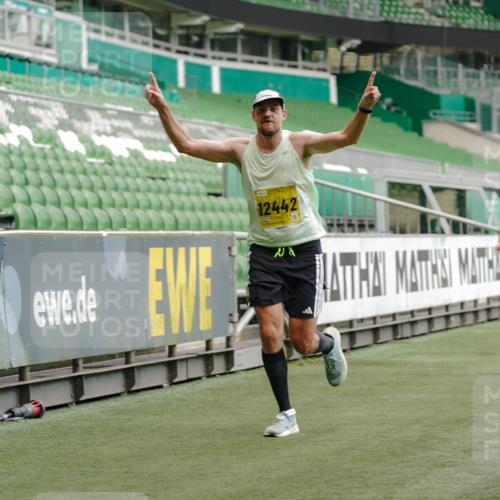 13.09.2026 - 21. swb-Marathon Bremen Michael Burmester http://msf.ph/oto/10433388 13.09.2026 10:24:32 Laufen im Stadion 10235, 10328, 10336, 10337, 10341, 10358, 10456, 10520, 10592, 10593, 10618, 10632, 10775, 10782, 10816, 10861, 10972, 11042, 11143, 11201, 11265, 11373, 11375, 11426, 11442, 11468, 11527, 11607, 11615, 11628, 11630, 11632, 11704, 11713, 11721, 11758, 11779, 11826, 11895, 11903, 11948, 12053, 12144, 12246, 12281, 12339, 12404, 12406, 12426, 12442, 12468, 12469, 12477, 12525, 13520, 13556, 13563, 13566, 13580, 13585, 13586 meine-sportfotos.de