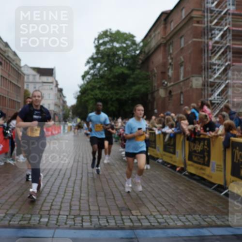 13.09.2026 - Kiel Lauf Yannick Fuchs http://msf.ph/oto/10433409 13.09.2026 09:47:15 Ziel 1235, 2587, 5167, 7461, 8524, 9091, 10076, 10224, 10555, 10742, 10744, 11862, 11964, 12635, 1402, 2527, 2718, 2759, 2779, 3808, 4087, 4238, 4906, 4940, 5217, 5351, 6048, 6074, 6207, 6638, 7190, 7213, 7446, 7731, 7921, 8409, 8887, 8994, 9141, 9385, 10009, 10301, 10322, 10731, 12622, 12725, 544, 591, 1324, 2870, 3192, 3629, 4480, 5517, 6072, 6575, 6639, 6696, 8231, 8503, 8540, 8777, 9634, 9936, 10789, 288, 3033, 3035, 4906, 6048, 10177 meine-sportfotos.de
