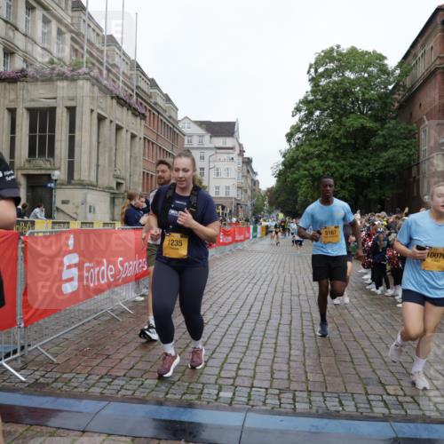 13.09.2026 - Kiel Lauf Yannick Fuchs http://msf.ph/oto/10433422 13.09.2026 09:47:16 Ziel 1235, 1324, 2587, 5167, 6575, 7461, 8231, 8524, 9091, 10076, 10224, 10555, 10742, 10744, 11862, 11964, 12635, 1402, 2527, 2718, 2759, 2779, 3808, 4087, 4238, 4906, 4940, 5217, 5351, 6074, 6207, 6638, 7190, 7213, 7446, 7731, 7921, 8409, 8887, 8994, 9141, 9385, 10009, 10301, 10322, 10731, 12622, 12725, 544, 591, 2870, 3192, 3373, 3629, 4480, 5517, 6072, 6639, 6696, 7767, 8503, 8540, 8777, 9634, 9936, 10789, 288, 2527, 3033, 3035, 4906, 6048 meine-sportfotos.de