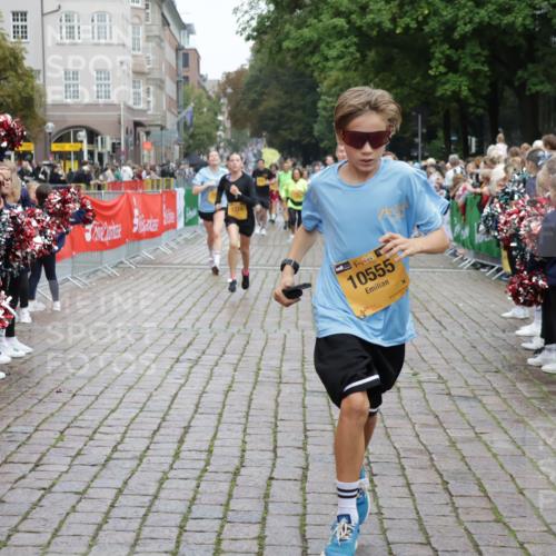 13.09.2026 - Kiel Lauf Yannick Fuchs http://msf.ph/oto/10433492 13.09.2026 09:47:20 Ziel 544, 1235, 1324, 2587, 2870, 5167, 6575, 8231, 8524, 9091, 10076, 10555, 11964, 12635, 1402, 2718, 2759, 2779, 3808, 4087, 4238, 4940, 5217, 5351, 6074, 6207, 6638, 7190, 7213, 7446, 7461, 7731, 7921, 8409, 9141, 9385, 10009, 10224, 10301, 10322, 10731, 10742, 10744, 11862, 11964, 12622, 12725, 466, 591, 3192, 3373, 3629, 4011, 4479, 4480, 5517, 6072, 6639, 6696, 7767, 8503, 8540, 8777, 8833, 9528, 9634, 9936, 10789, 2527, 3808, 4906, 6048, 7190, 7446 meine-sportfotos.de