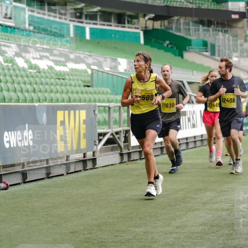 13.09.2026 - 21. swb-Marathon Bremen Michael Burmester http://msf.ph/oto/10433494 13.09.2026 10:24:34 Laufen im Stadion 10143, 10235, 10328, 10336, 10337, 10341, 10358, 10456, 10520, 10592, 10593, 10618, 10632, 10775, 10782, 10816, 10861, 10972, 11042, 11143, 11201, 11265, 11373, 11375, 11426, 11442, 11468, 11527, 11607, 11615, 11628, 11630, 11632, 11704, 11713, 11721, 11758, 11779, 11826, 11895, 11903, 11948, 12053, 12144, 12246, 12281, 12339, 12404, 12406, 12426, 12442, 12468, 12469, 12477, 12525, 13520, 13563, 13566, 13580, 13585, 13586 meine-sportfotos.de
