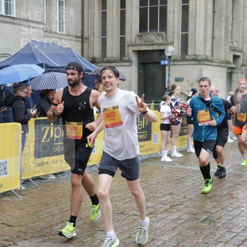 13.09.2026 - Kiel Lauf Yannick Fuchs http://msf.ph/oto/10433495 13.09.2026 11:42:51 Ziel 9569 meine-sportfotos.de