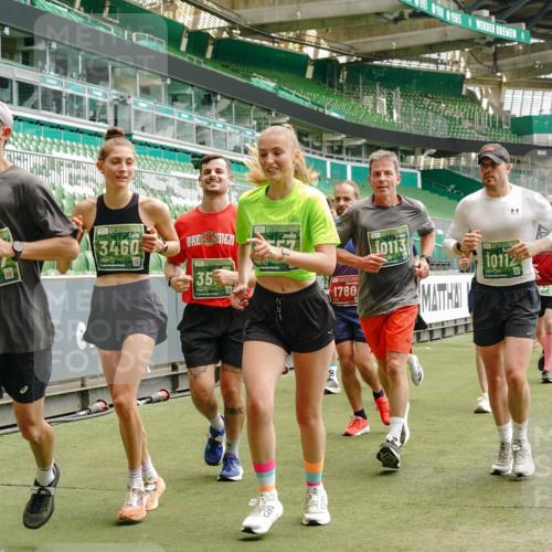 13.09.2026 - 21. swb-Marathon Bremen Michael Burmester http://msf.ph/oto/10433532 13.09.2026 13:04:57 Laufen im Stadion 178, 209, 210, 244, 323, 394, 488, 534, 536, 565, 647, 725, 881, 891, 900, 1073, 1239, 1243, 1307, 1308, 1343, 1373, 1380, 1456, 1479, 1627, 1649, 1653, 1656, 1687, 1771, 1780, 1914, 1932, 1941, 2023, 2089, 2126, 2223, 2241, 2265, 2301, 2369, 2430, 2452, 2602, 2723, 2742, 2764, 2851, 2867, 2872, 2891, 2910, 2919, 2957, 2959, 2977, 2985, 3028, 3030, 3217, 3278, 3320, 3343, 3402, 3419, 3425, 3444, 3454, 3485, 3521, 3579, 3618, 3796, 3909, 242 meine-sportfotos.de