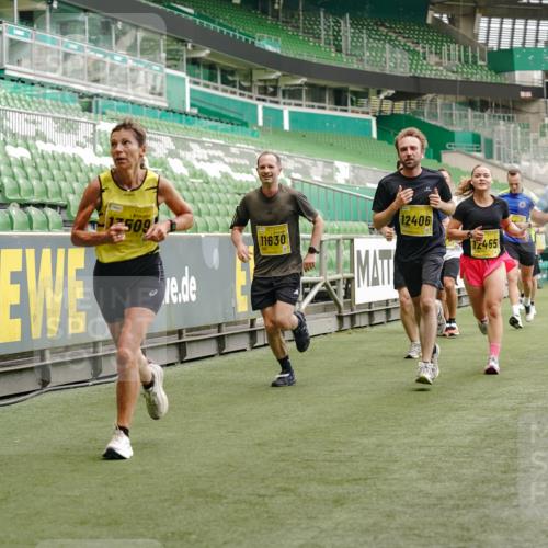 13.09.2026 - 21. swb-Marathon Bremen Michael Burmester http://msf.ph/oto/10433579 13.09.2026 10:24:36 Laufen im Stadion 10143, 10235, 10328, 10336, 10337, 10341, 10358, 10456, 10520, 10592, 10593, 10618, 10632, 10775, 10782, 10816, 10861, 10972, 11042, 11143, 11201, 11265, 11373, 11375, 11426, 11442, 11468, 11527, 11607, 11615, 11628, 11630, 11632, 11704, 11713, 11758, 11779, 11826, 11895, 11903, 11948, 12053, 12144, 12246, 12281, 12339, 12404, 12406, 12426, 12442, 12468, 12469, 12477, 12525, 13520, 13563, 13566, 13580, 13585, 13586 meine-sportfotos.de
