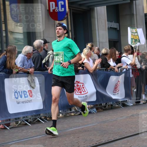 13.09.2026 - 21. swb-Marathon Bremen Strokosch-Dieckow http://msf.ph/oto/10433642 13.09.2026 13:12:51 Ziel 280, 313, 621, 868, 987, 1207, 2130, 2498, 2559, 2801, 2858, 2962, 3566, 3625, 4582, 5345, 5379, 5769, 6038, 6349, 6394, 7874, 8197, 8291, 8419, 8464, 9092, 9217, 13140, 1513, 2350, 2362, 2442, 3054, 3988, 4605, 4879, 5379, 5416, 5965, 6796, 8029, 8798, 9775, 9803, 13106 meine-sportfotos.de